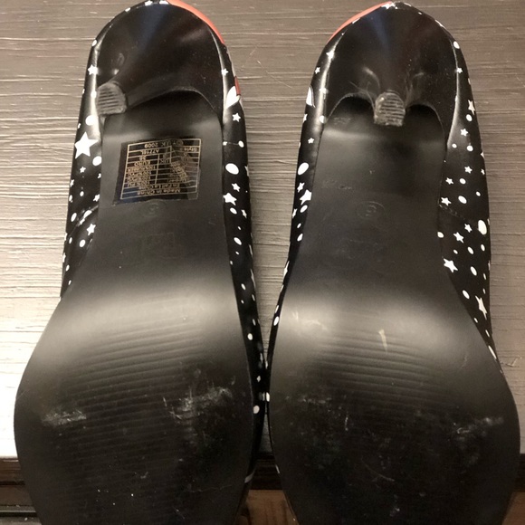 T.U.K size 5 Ahoy heels - Picture 3 of 3